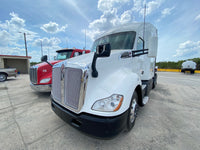 2015 KW Kenworth T680 688k miles, 10 Speed, BRAND NEW TIRES!