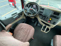 2015 Peterbilt 579, AUTO, Paccar 455 HP, AUTO, BRAND NEW TIRES, 463 k