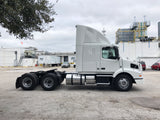 2014 VOLVO VNL64T430, Volvo power, I-shift, Auto, Great Local or Regional Truck