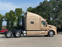 2016 Peterbilt 579, 10 Speed, CUMMINS ISX, APU, BRAND NEW TIRES, 651k