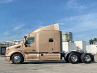 2016 Peterbilt 579, 10 Speed, CUMMINS ISX, APU, BRAND NEW TIRES, 651k