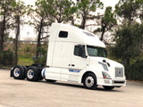 2013 Volvo VNL 670 Semi Truck, D13, 435 HP, 67" CONDO SLEEPER!