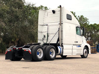 2013 Volvo VNL 670 Semi Truck, D13, 435 HP, 67" CONDO SLEEPER!