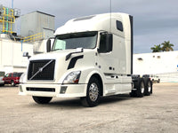 2012 Volvo VNL 670 Semi Truck ONLY 495K MILES, CLEAN CLEAN