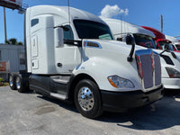 2015 KW Kenworth T680 688k miles, 10 Speed, BRAND NEW TIRES!