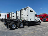 2015 KW Kenworth T680 688k miles, 10 Speed, BRAND NEW TIRES!