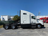 2015 KW Kenworth T680 688k miles, 10 Speed, BRAND NEW TIRES!