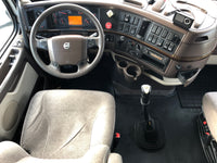 2012 Volvo VNL 670 Semi Truck ONLY 495K MILES, CLEAN CLEAN