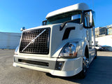 2015 Volvo VNL780, Volvo D13,  I-shift AUTO, 77" Condo + Work Station, Inverter, Fridge!