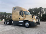 2014 Freightliner Cascadia  Detroit DD15, 10 Speed, 532k, Fridge,CLEAN