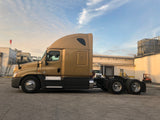 2014 Freightliner Cascadia  Detroit DD15, 10 Speed, 532k, Fridge,CLEAN