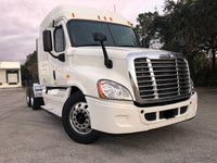 2010 Freightliner Cascadia XT Midroof Detroit DD15, 10 Speed, 669k,Headache Rack, Virgin tires, NO DEF