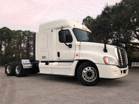 2010 Freightliner Cascadia XT Midroof Detroit DD15, 10 Speed, 669k,Headache Rack, Virgin tires, NO DEF