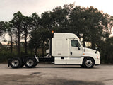 2010 Freightliner Cascadia XT Midroof Detroit DD15, 10 Speed, 669k,Headache Rack, Virgin tires, NO DEF