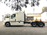 2010 Freightliner Cascadia XT Midroof Detroit DD15, 10 Speed, 669k,Headache Rack, Virgin tires, NO DEF