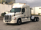 2010 Freightliner Cascadia XT Midroof Detroit DD15, 10 Speed, 669k,Headache Rack, Virgin tires, NO DEF