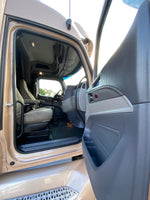 2016 Peterbilt 579, 10 Speed, CUMMINS ISX, 607K, APU!