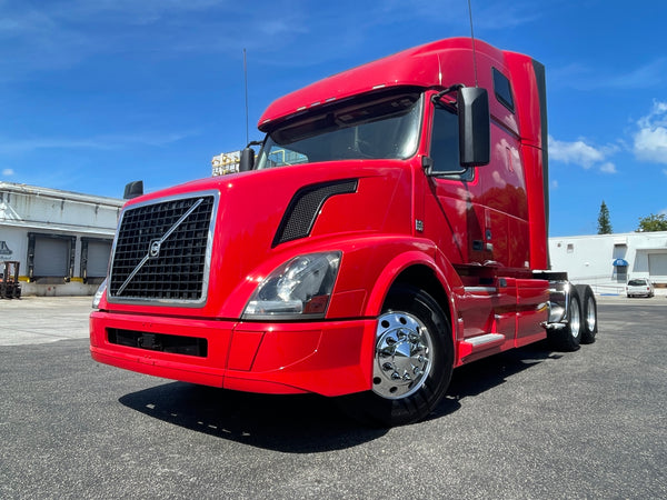 2016 Volvo VNL 670 D13, AUTO,I-SHIFT, TK APU, INVERTER 600k miles,One Owner