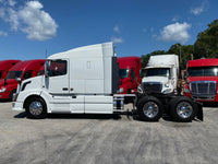 2015 Volvo VNL630  LOW MILES 470K - MINT, One owner truck
