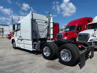2015 Volvo VNL630  LOW MILES 470K - MINT, One owner truck