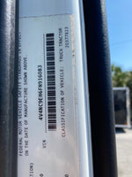 2015 Volvo VNL630  LOW MILES 470K - MINT, One owner truck