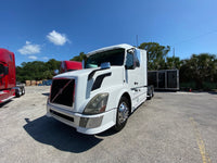 2015 Volvo VNL630  LOW MILES 470K - MINT, One owner truck