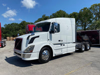 2015 Volvo VNL630  LOW MILES 470K - MINT, One owner truck