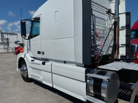 2015 Volvo VNL630  LOW MILES 470K - MINT, One owner truck