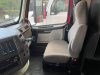 2016 Volvo VNL 670 D13, AUTO,I-SHIFT, TK APU, INVERTER 600k miles,One Owner