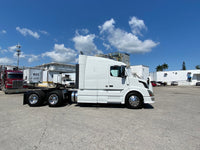 2015 Volvo VNL630  LOW MILES 470K - MINT, One owner truck
