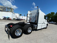 2015 Volvo VNL630  LOW MILES 470K - MINT, One owner truck