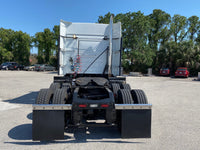 2015 Volvo VNL630  LOW MILES 470K - MINT, One owner truck