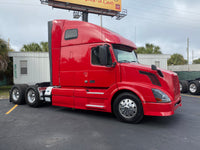 2013 Volvo VNL 670 CUMMINS ISX, AUTO, APU, INVERTER! REBUILT ENGINE W/  ZERO MILES.