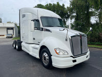 2015 Kenworth T680, CUMMINS ISX, 450 HP, NEW TIRES!!! 652k miles!!!