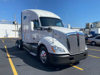 COMING SOON 2015 KW Kenworth T680, 9 Speed, FRESH VIRGIN  TIRES,Double bunk,  449k Miles!!!!