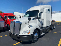 COMING SOON 2015 KW Kenworth T680, 9 Speed, FRESH VIRGIN  TIRES,Double bunk,  449k Miles!!!!