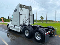 2014 Kenworth T660, 10 Speed, Double Bunk, Priced to sell TODAY.