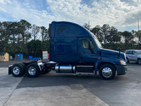 2016 Freightliner Cascadia 125, Cummins ISX, 10 Speed Manual, 600k Miles!!!
