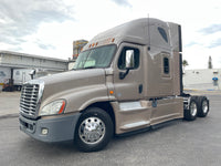 2013 FRHT CASCADIA, 13 Spd, ZERO miles on rebuilt engine with Warranty, NEW TIRES!!!