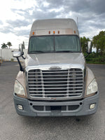 2013 FRHT CASCADIA, 13 Spd, ZERO miles on rebuilt engine with Warranty, NEW TIRES!!!