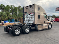 2013 FRHT CASCADIA, 13 Spd, ZERO miles on rebuilt engine with Warranty, NEW TIRES!!!