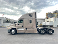 2013 FRHT CASCADIA, 13 Spd, ZERO miles on rebuilt engine with Warranty, NEW TIRES!!!