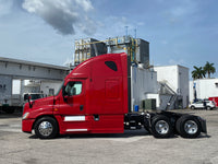 2013 Freightliner Cascadia 125, Cummins ISX, AUTO, APU, Inverter, 499k Miles!!!