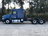 2006 Freightliner Columbia CAT, 10 Speed, New Transmission, Thermo King, NO DPF NO DEF