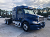 2006 Freightliner Columbia CAT, 10 Speed, New Transmission, Thermo King, NO DPF NO DEF