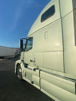 2016 Volvo VNL 670 D13, I - SHIFT AUTO, 620K MILES, NEW VIRGIN TIRES, MINT!