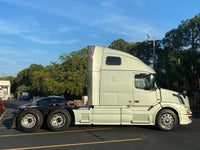 2016 Volvo VNL 670 D13, I - SHIFT AUTO, 620K MILES, NEW VIRGIN TIRES, MINT!