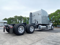 2016 Peterbilt 579 425K Miles 10 SPEED NEW Virgin tires, NAV, WARRANTY,Radar,  CLEAN!!!