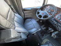 2005 PTRB 379, Cat C15, 13 Spd, 300" Wheelbase!, 10 NEW TIRES, NEW PAINT, LIGHTS, CHROME, SEATS, CARPET!!!!