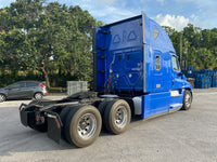 2014 Freightliner Cascadia 125, Cummins ISX, AUTO, 588k Miles!!!